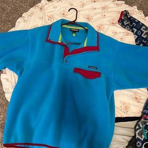 Men’s size medium Patagonia fleece pullover
